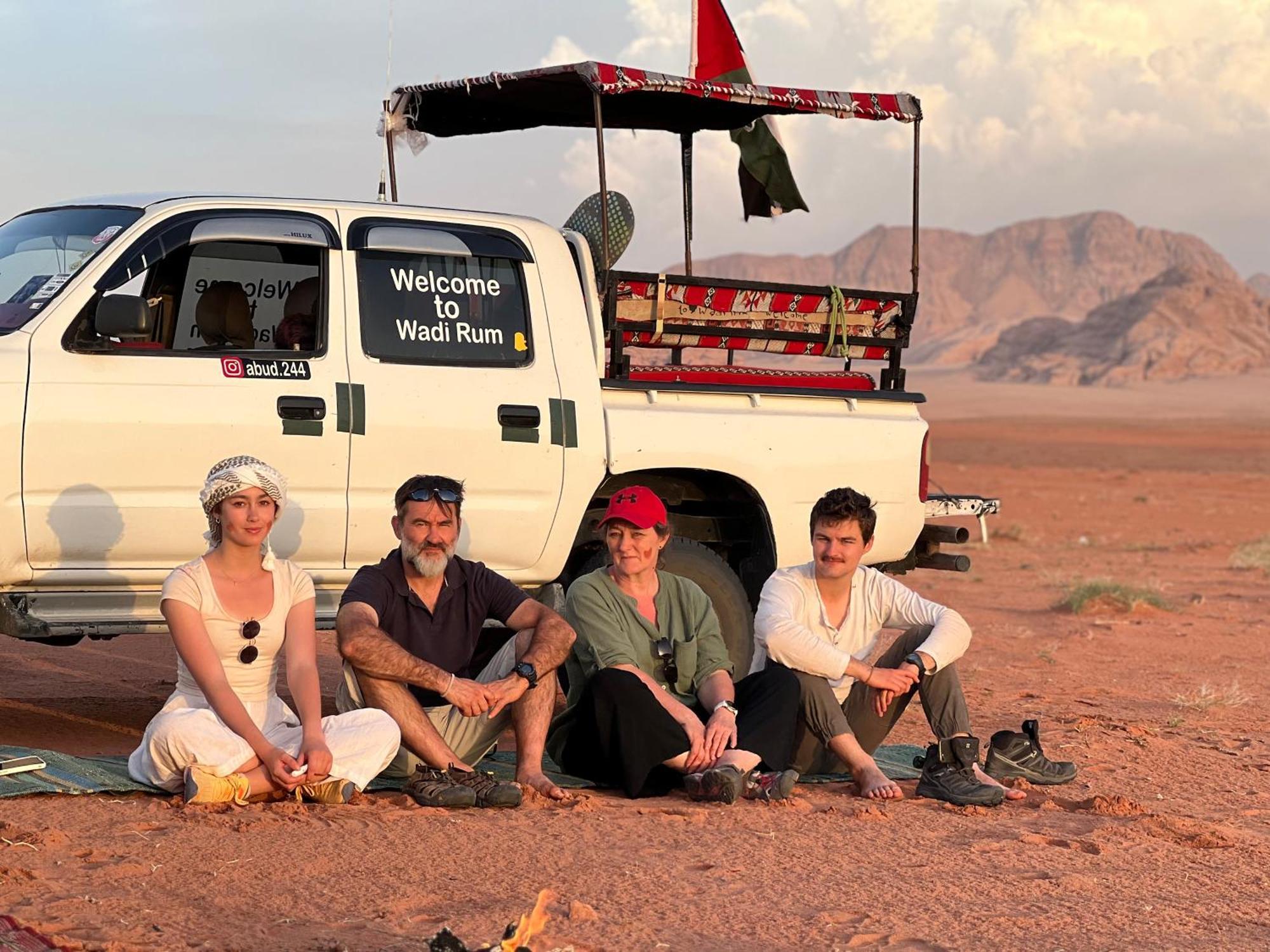 Hotel Bedouin Nights Camp Wadi Rum Esterno foto